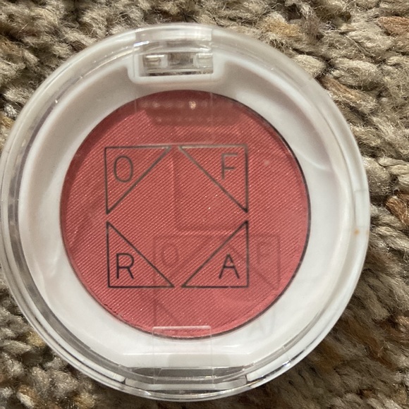 OFRA blush - Picture 2 of 3